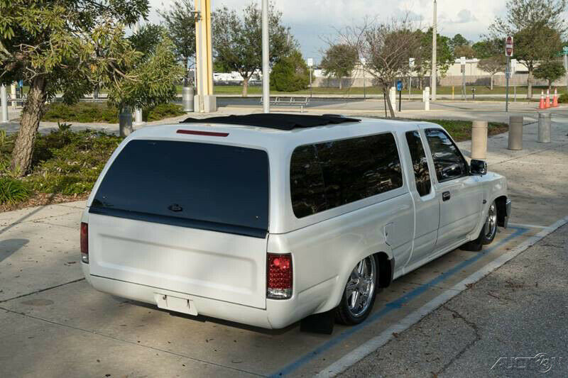 1994 White Toyota 2WD Trucks Pickup Truck