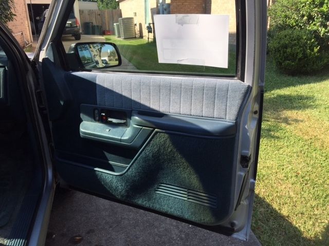 1994 Blue Chevrolet Suburban SUV