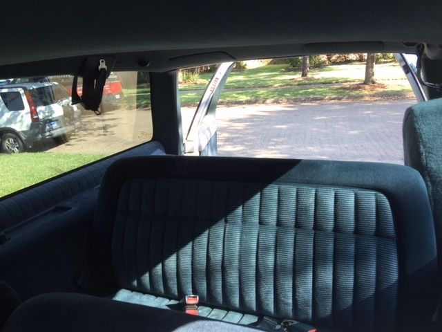 1994 Blue Chevrolet Suburban SUV