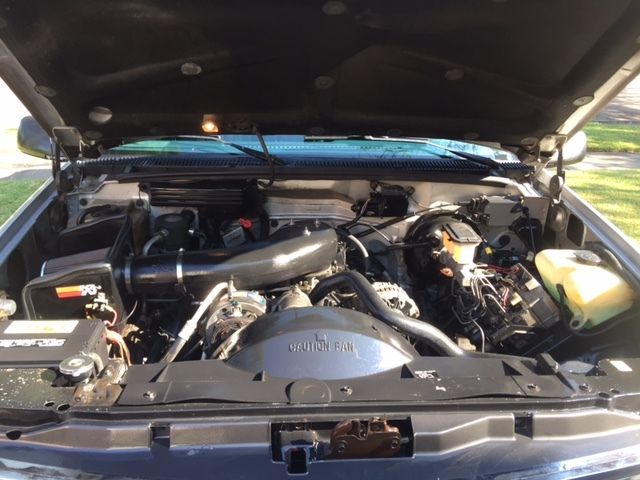1994 Blue Chevrolet Suburban SUV