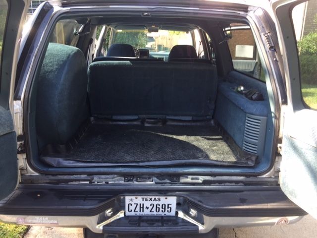 1994 Blue Chevrolet Suburban SUV