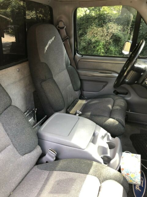 1994 Black Ford F-150 Cab & Chassis