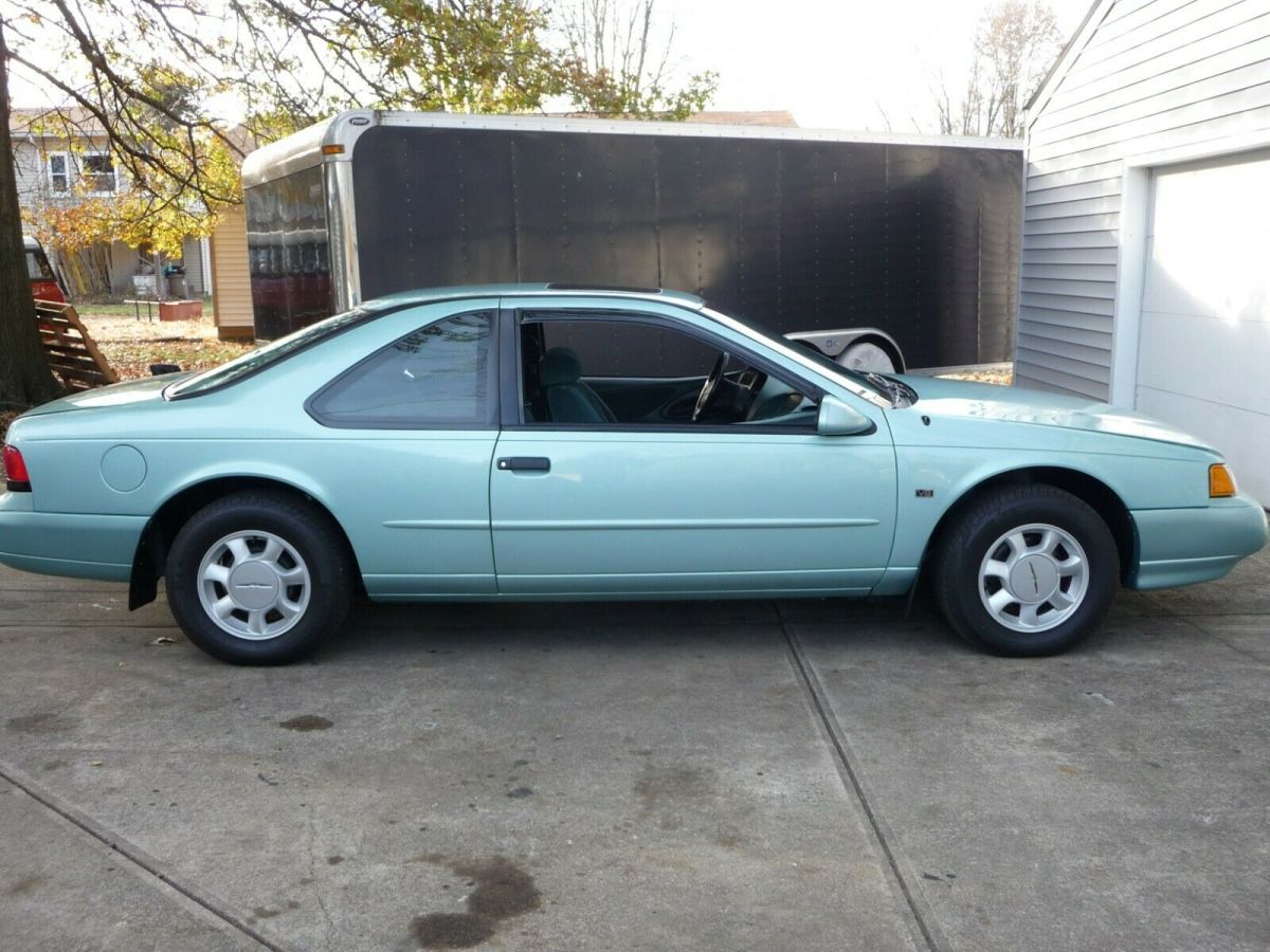 1994 Ford Thunderbird