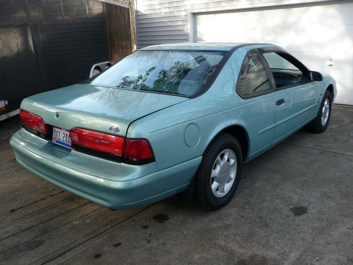 1994 Ford Thunderbird