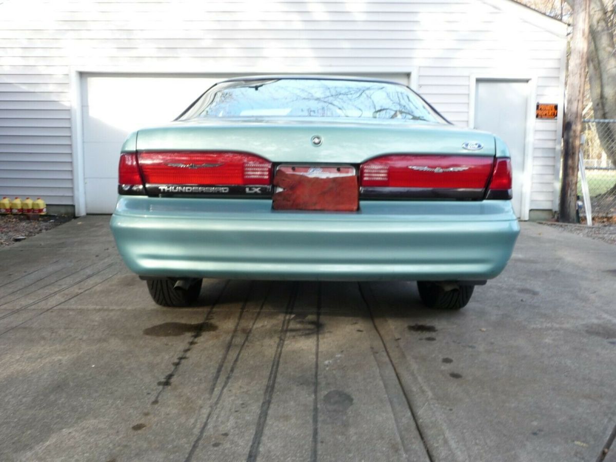 1994 Ford Thunderbird