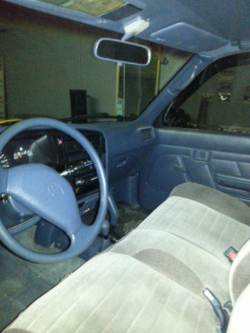 19940000 BLUE Toyota Tacoma reg.cab