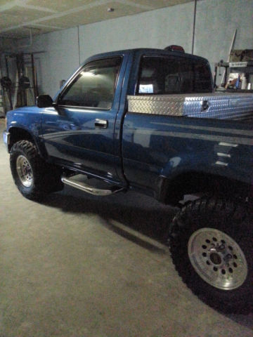 19940000 BLUE Toyota Tacoma reg.cab