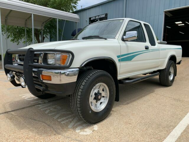 1994 White Toyota Tacoma