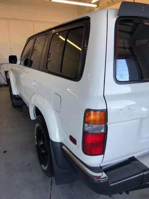 1994 White Toyota Land Cruiser SUV