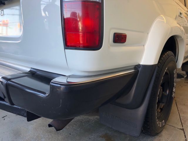 1994 White Toyota Land Cruiser SUV