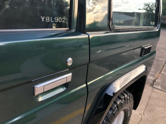 1994 Green Toyota Land Cruiser Cab & Chassis