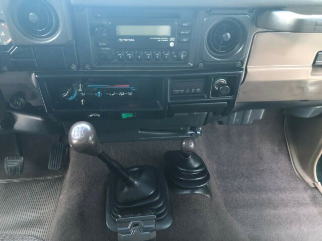 1994 Green Toyota Land Cruiser Cab & Chassis