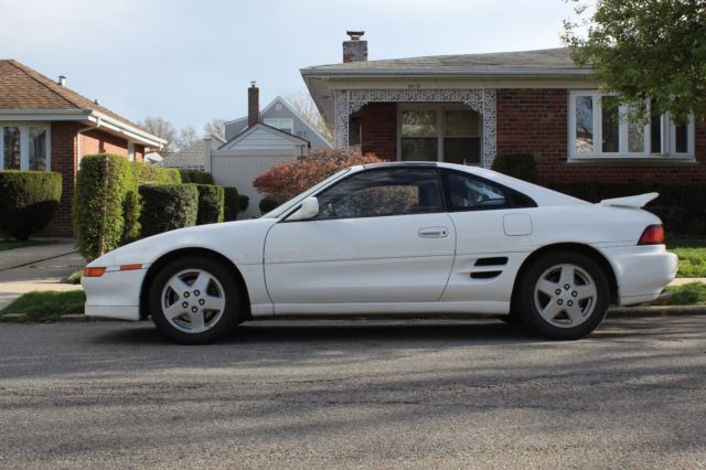 1994 White Toyota MR2 Coupe