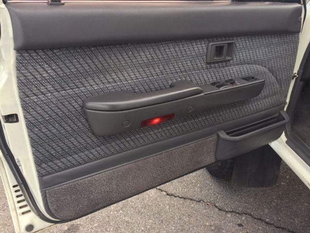 1994 White Toyota Pickup Extended Cab Pickup