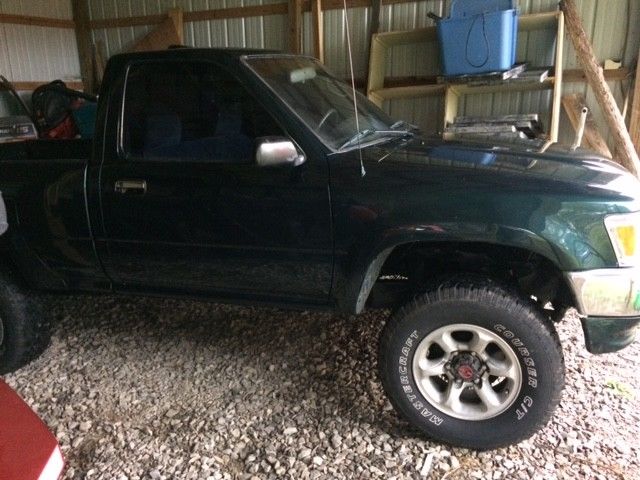 19940000 Green Toyota T100 Standard Cab Pickup