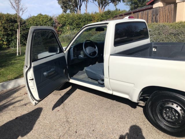 1994 White Toyota Pickup Crew Cab Pickup