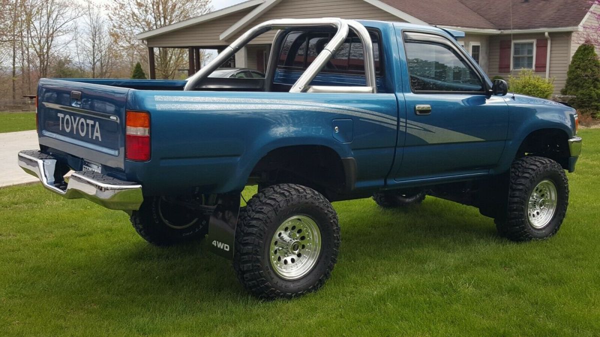 1994 Toyota Pickup Standard Cab Pickup