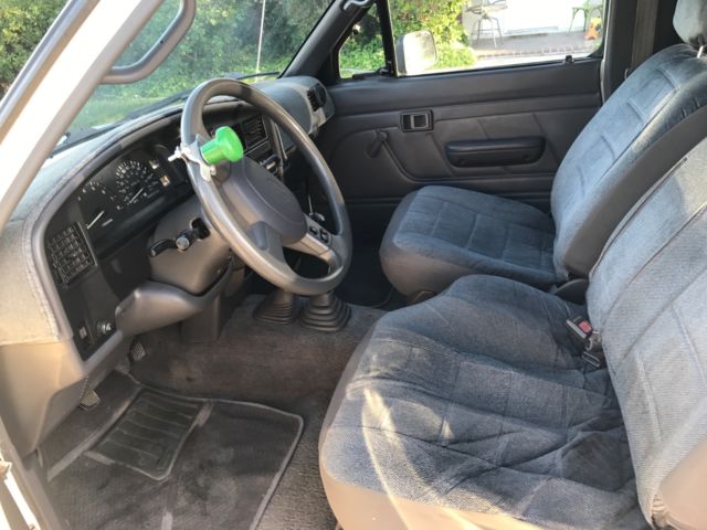 1994 White Toyota XLX HTP Extended Cab Pickup