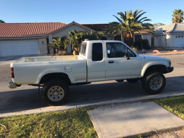 1994 White Toyota XLX HTP Extended Cab Pickup