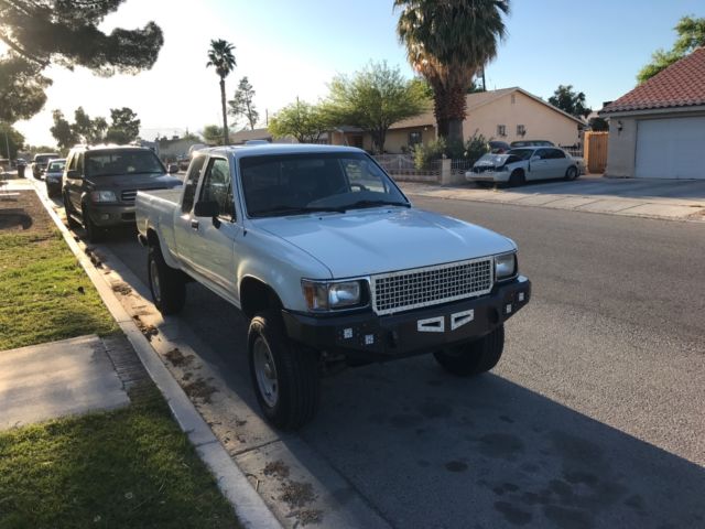 1994 White Toyota XLX HTP Extended Cab Pickup