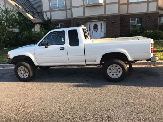 1994 White Toyota XLX HTP Extended Cab Pickup