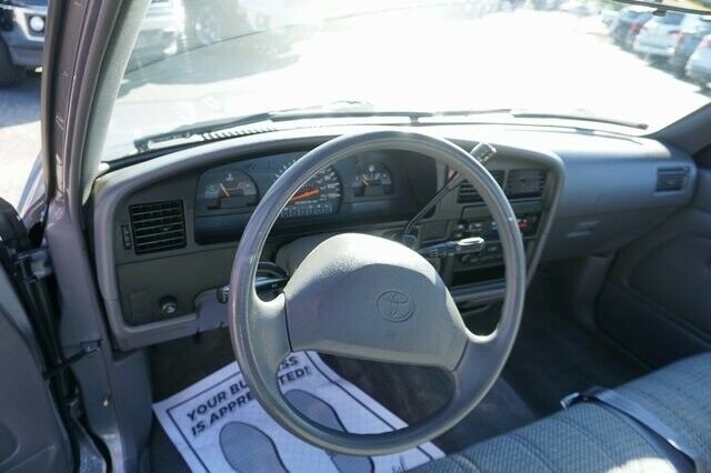 1994 Gray Toyota Truck --