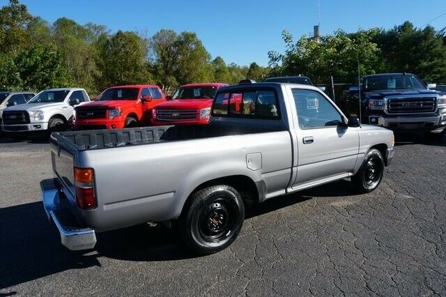 1994 Gray Toyota Truck --