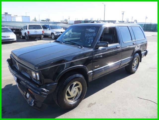 1994 Black Oldsmobile Bravada SUV