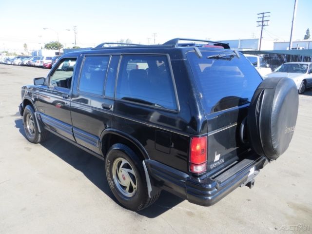 1994 Black Oldsmobile Bravada SUV