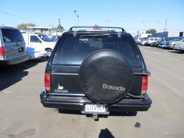 1994 Black Oldsmobile Bravada SUV