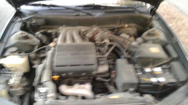 19940000 Green Toyota Camry Sedan