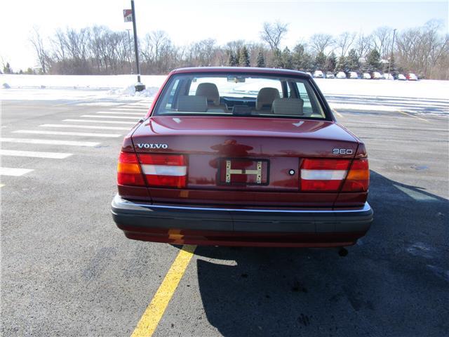 1994 Maroon Volvo 900 --