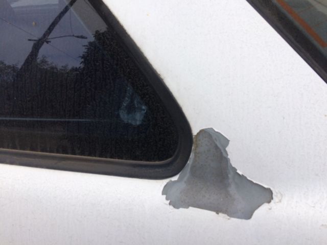 1994 White Nissan Sentra Sedan