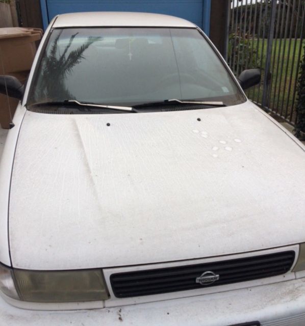 1994 White Nissan Sentra Sedan