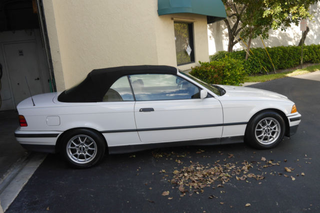 1994 White BMW 3-Series Convertible