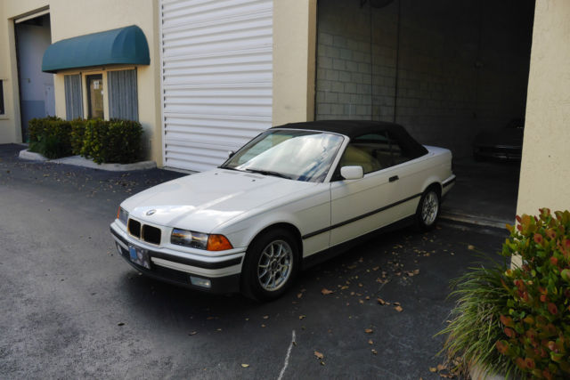 1994 White BMW 3-Series Convertible