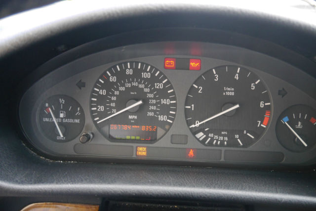 1994 White BMW 3-Series Convertible