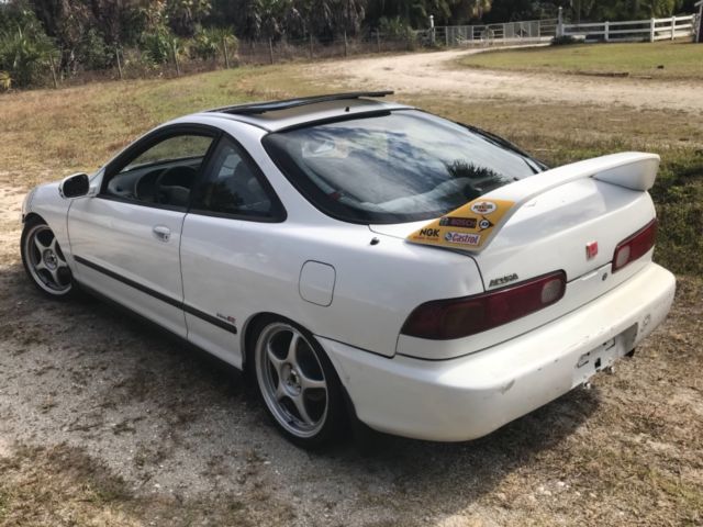 1994 White Acura Integra Coupe