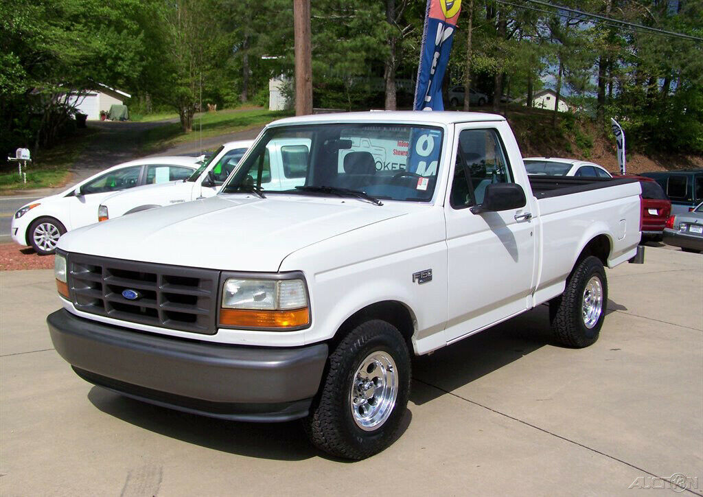 1994 White Ford F-150 Pickup Truck