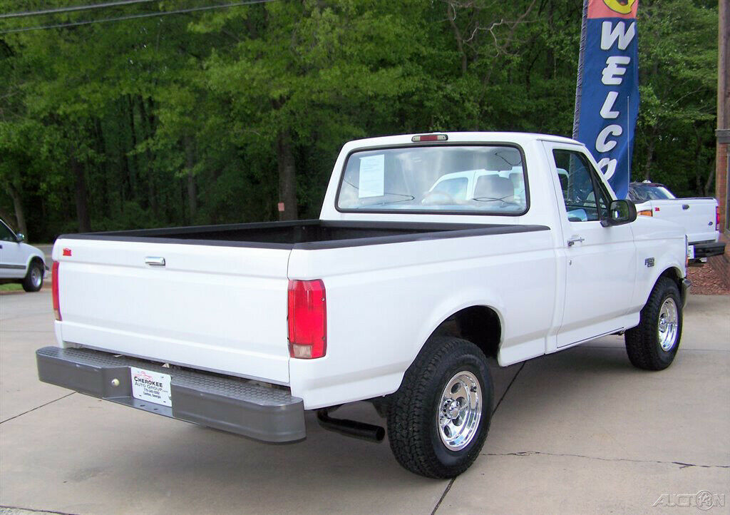 1994 White Ford F-150 Pickup Truck