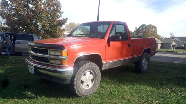 1994 Red Chevrolet C/K Pickup 1500 Regular Cab Pickup