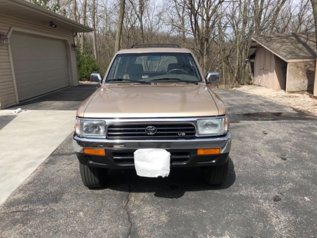 1995 Gold Toyota 4Runner SUV