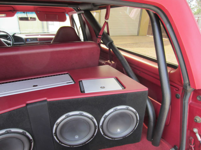 1985 Red &amp- Black Ford Bronco Bronco