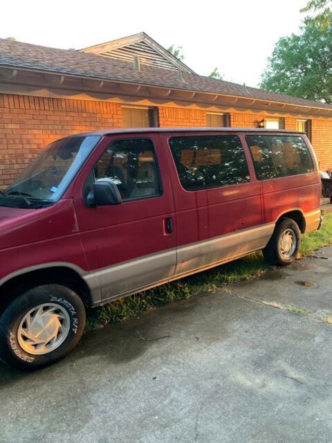 1985 Red Ford E-Series Van