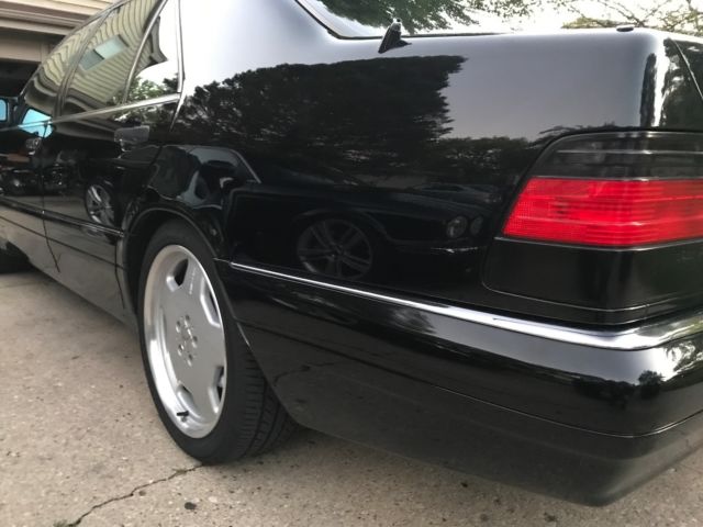 1995 Black Mercedes-Benz S-Class Sedan