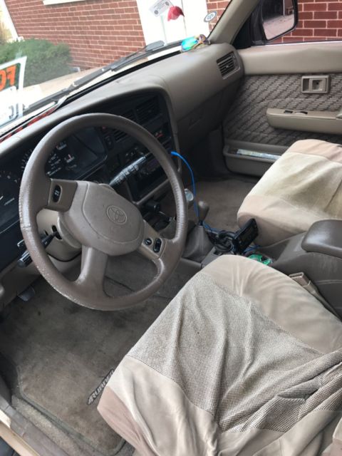 1995 Tan Toyota 4Runner SUV