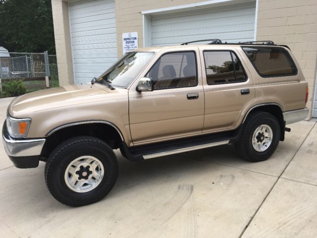 1995 Gold Toyota 4Runner SUV