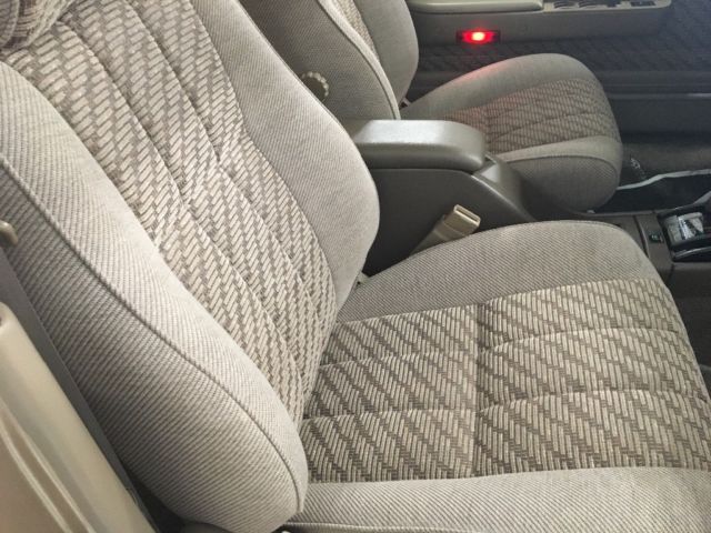 1995 Gold Toyota 4Runner SUV