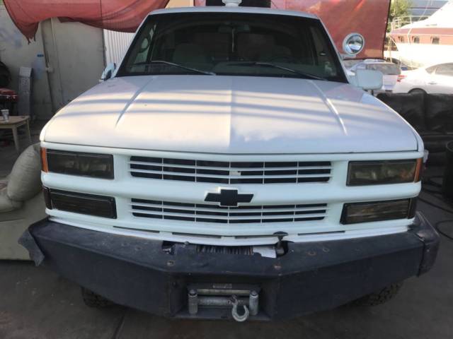 1976 White Chevrolet Tahoe