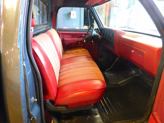 1986 Gray Dodge Ram 1500